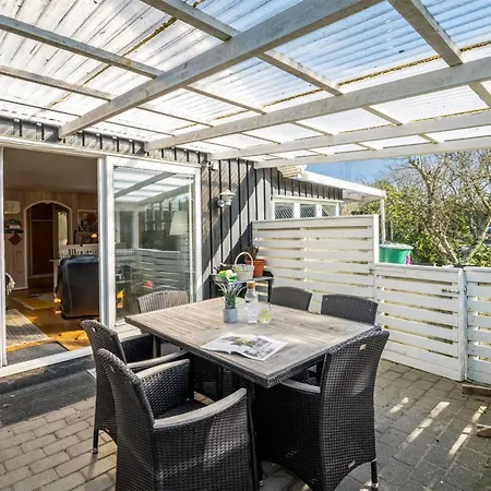 Дом отдыха Adam - 1-6km From The Sea By Interhome *