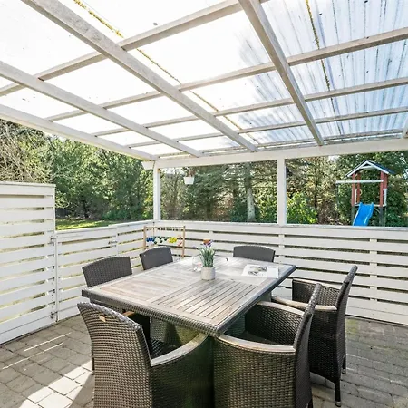 Adam - 1-6km From The Sea By Interhome *
